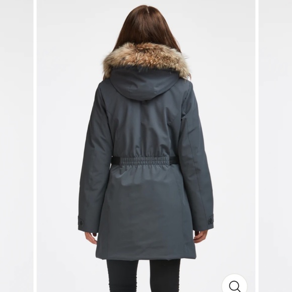 Audvik women’s parka- bnwt - Picture 1 of 2